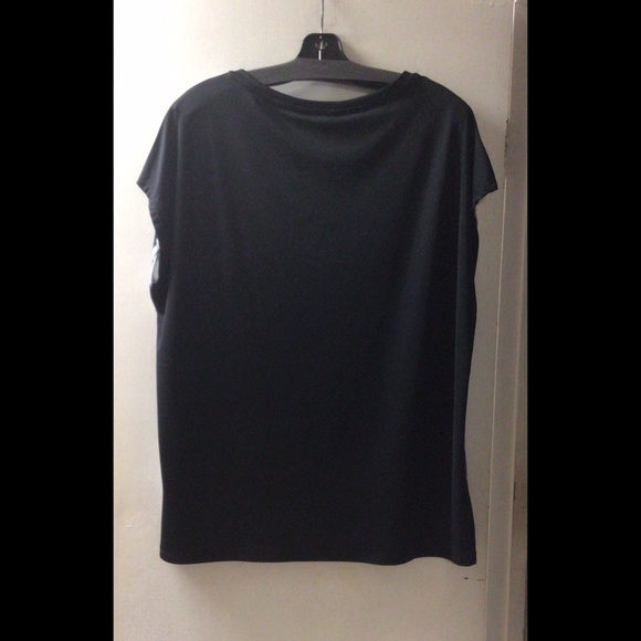 🌟 Full Figure Capsleeve Top - Picture 4 of 6